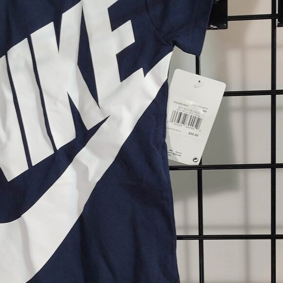 Nike Baby Onesie with Logo - Cute Athletic Outfit 9M - Picture 4 of 12